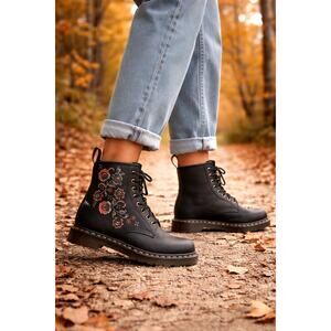 Dr Martens 1460 Vonda Leather Boots Embroidered Black 9
